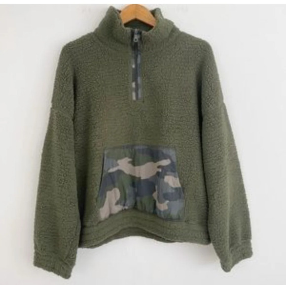 Aerie Offline Green Camo Quarter Zip Fleece Pullover Size S - Picture 1 of 9